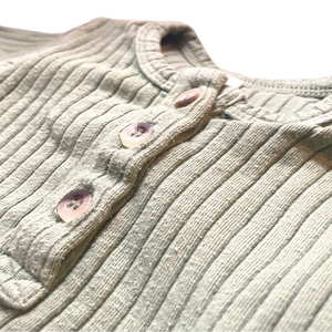 Kate Quinn light green onesie 6-12 months‎ I have 2 of these 2/$20 in a bundle